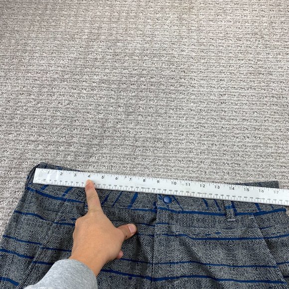 Under ARMOUR UA Swim Shorts Men 34 Gray Blue Striped Board Short Pants Outdoor - Picture 9 of 13